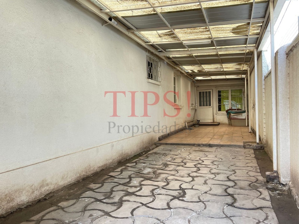 TIPSPROPIEDADES VENDE CASA EN CALLE TARRAGONA ALTURA 3.100, LAS CONDES