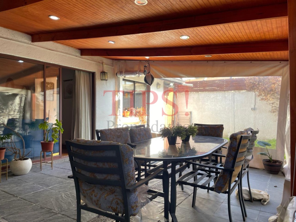 TIPSPROPIEDADES VENDE CASA EN PORTAL SUR, PEÑALOLÉN